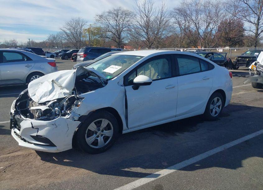 Photo 2 of 2018 Chevrolet Cruze LS AUTO (VIN 1G1BC5SM6J7210956)