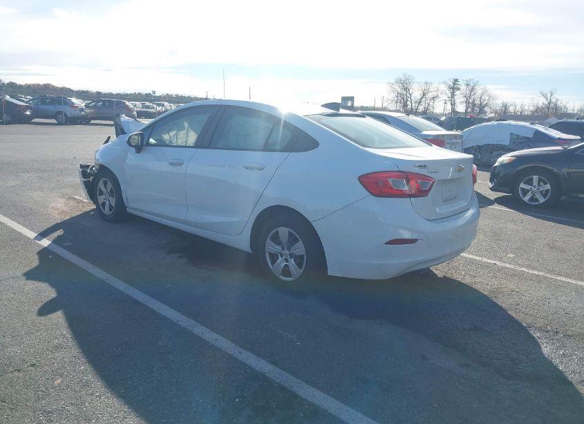 Photo 3 of 2018 Chevrolet Cruze LS AUTO (VIN 1G1BC5SM6J7210956)