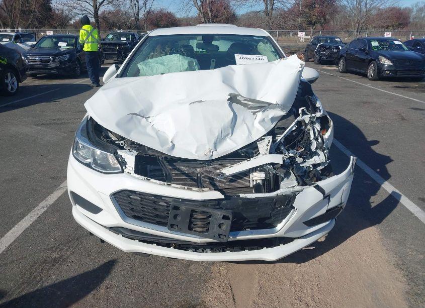 Photo 6 of 2018 Chevrolet Cruze LS AUTO (VIN 1G1BC5SM6J7210956)