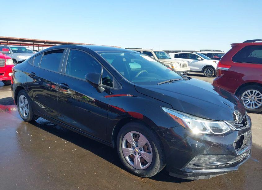 2018 Chevrolet Cruze LS AUTO (VIN 1G1BC5SM6J7215672) main photo