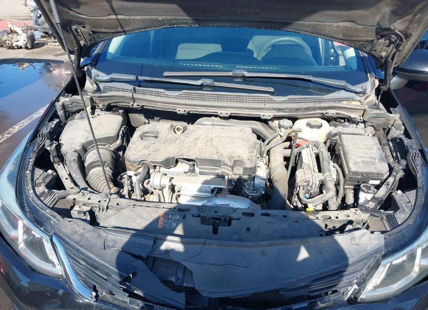 Photo 10 of 2018 Chevrolet Cruze LS AUTO (VIN 1G1BC5SM6J7215672)