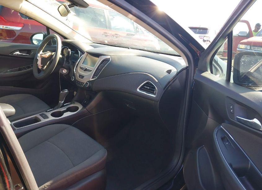 Photo 5 of 2018 Chevrolet Cruze LS AUTO (VIN 1G1BC5SM6J7215672)