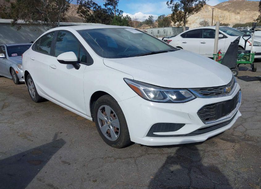 2018 Chevrolet Cruze LS AUTO (VIN 1G1BC5SM6J7216059) main photo