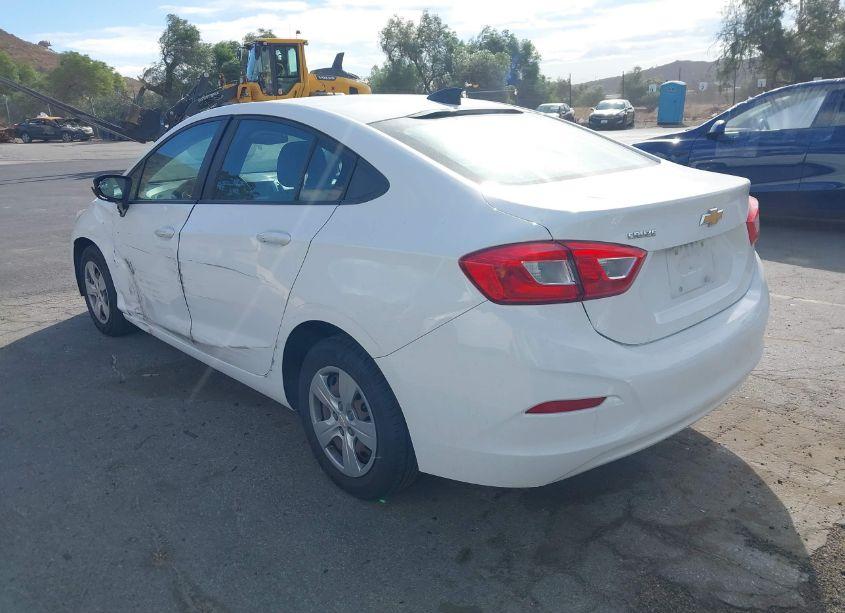 Photo 3 of 2018 Chevrolet Cruze LS AUTO (VIN 1G1BC5SM6J7216059)