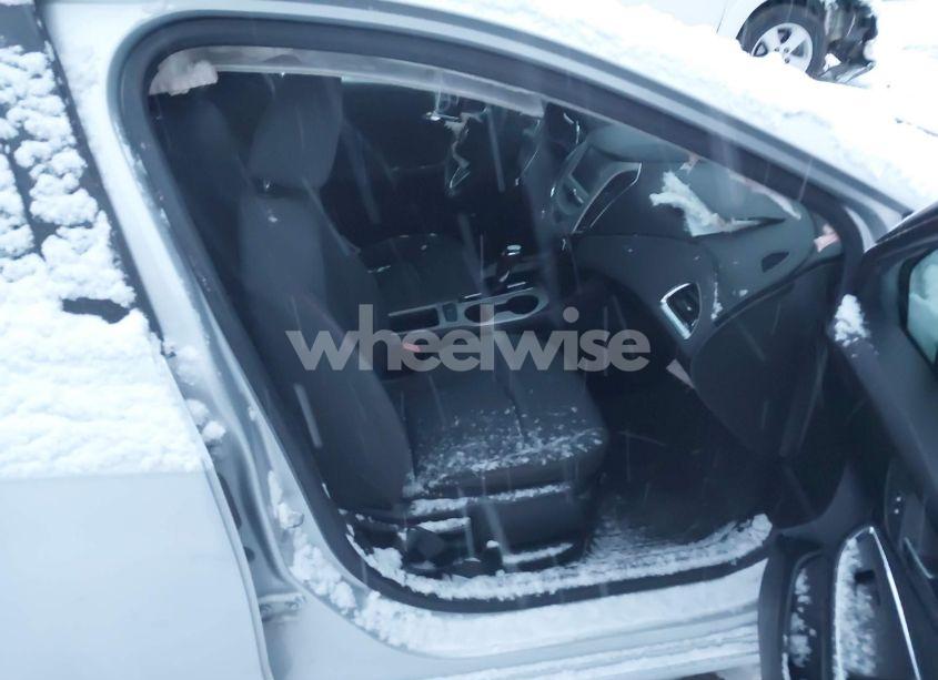 Photo 5 of 2018 Chevrolet Cruze LS AUTO (VIN 1G1BC5SM6J7220676)