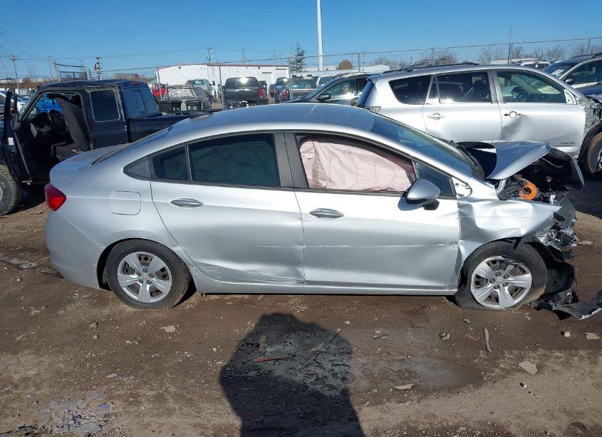 Photo 12 of 2018 Chevrolet Cruze LS AUTO (VIN 1G1BC5SM6J7236067)