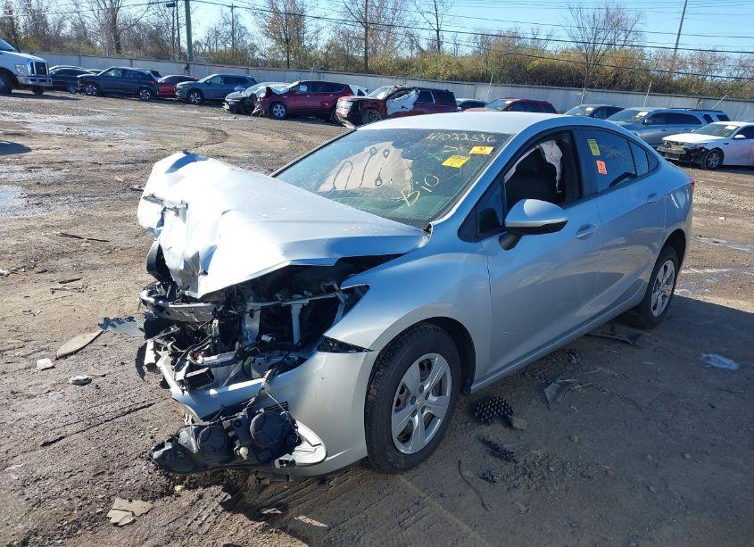 Photo 2 of 2018 Chevrolet Cruze LS AUTO (VIN 1G1BC5SM6J7236067)