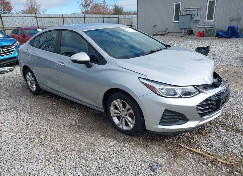 2019 Chevrolet Cruze LS (VIN 1G1BC5SM6K7109594) main photo