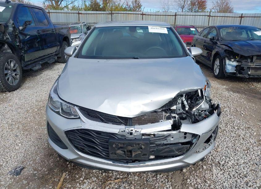 Photo 12 of 2019 Chevrolet Cruze LS (VIN 1G1BC5SM6K7109594)