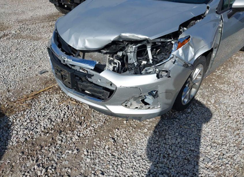 Photo 6 of 2019 Chevrolet Cruze LS (VIN 1G1BC5SM6K7109594)