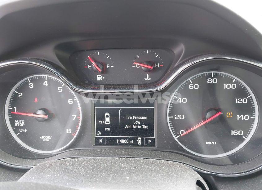 Photo 7 of 2019 Chevrolet Cruze LS (VIN 1G1BC5SM6K7120286)