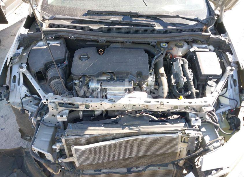 Photo 10 of 2019 Chevrolet Cruze LS (VIN 1G1BC5SM6K7146967)