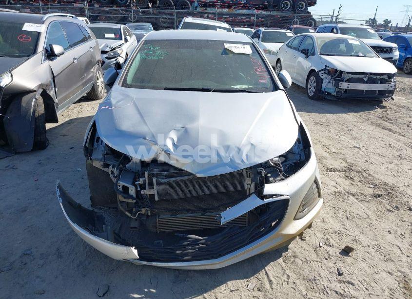 Photo 12 of 2019 Chevrolet Cruze LS (VIN 1G1BC5SM6K7146967)