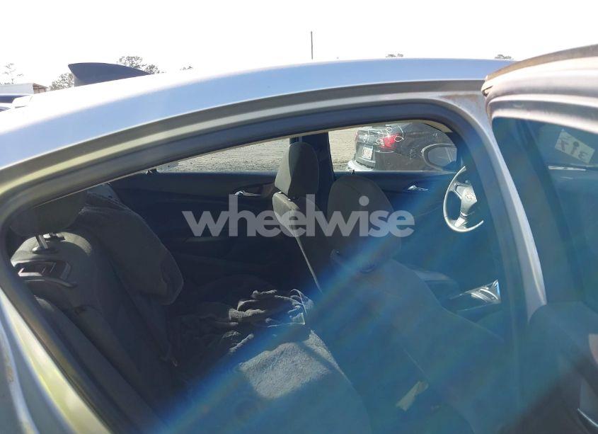 Photo 8 of 2019 Chevrolet Cruze LS (VIN 1G1BC5SM6K7146967)