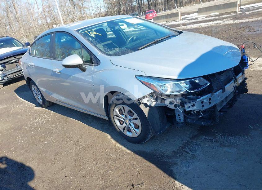 2019 Chevrolet Cruze LS (VIN 1G1BC5SM6K7150081) main photo