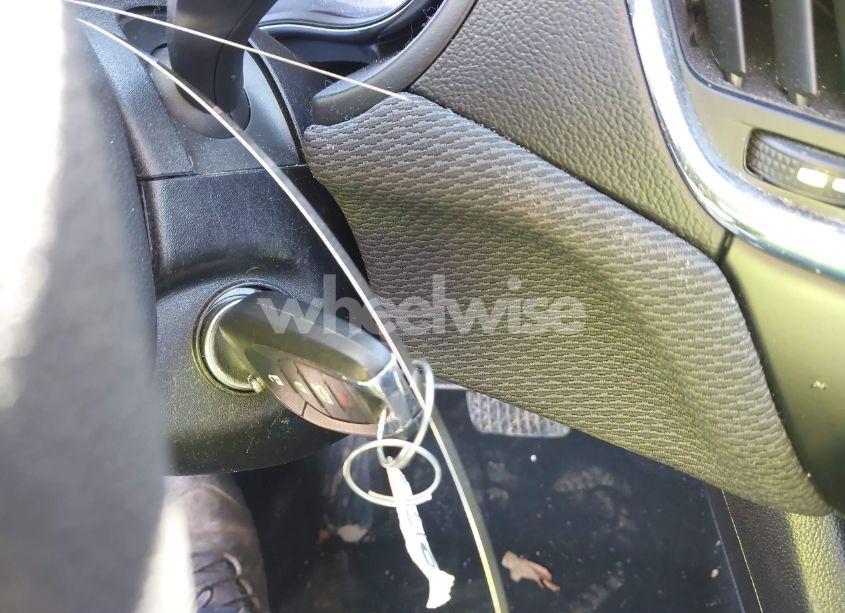 Photo 11 of 2019 Chevrolet Cruze LS (VIN 1G1BC5SM6K7150081)