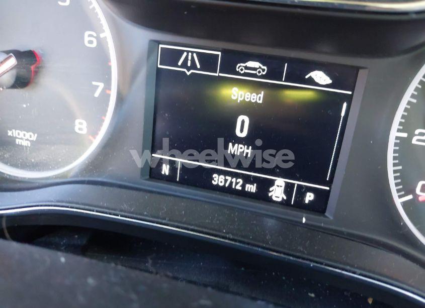 Photo 16 of 2019 Chevrolet Cruze LS (VIN 1G1BC5SM6K7150081)