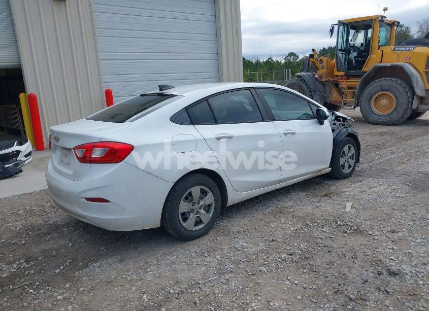 Photo 4 of 2016 Chevrolet Cruze LS AUTO (VIN 1G1BC5SM7G7234644)