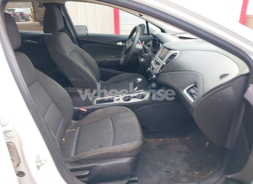 Photo 5 of 2016 Chevrolet Cruze LS AUTO (VIN 1G1BC5SM7G7234644)