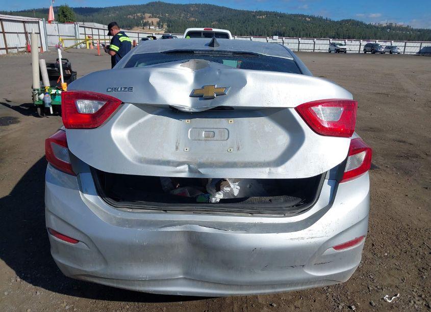 Photo 17 of 2016 Chevrolet Cruze LS AUTO (VIN 1G1BC5SM7G7256255)