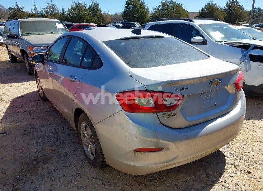 Photo 3 of 2016 Chevrolet Cruze LS AUTO (VIN 1G1BC5SM7G7293158)