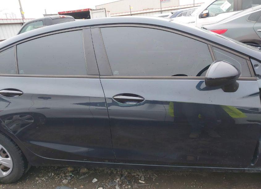 Photo 13 of 2016 Chevrolet Cruze LS AUTO (VIN 1G1BC5SM7G7311478)