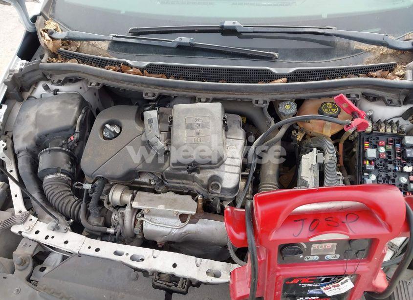 Photo 6 of 2016 Chevrolet Cruze LS AUTO (VIN 1G1BC5SM7G7315434)