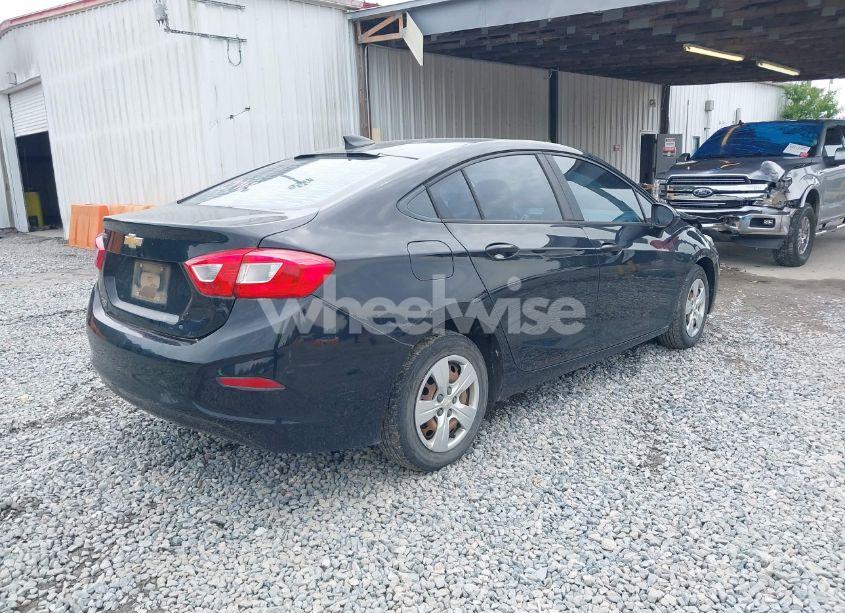 Photo 4 of 2016 Chevrolet Cruze LS AUTO (VIN 1G1BC5SM7G7318236)