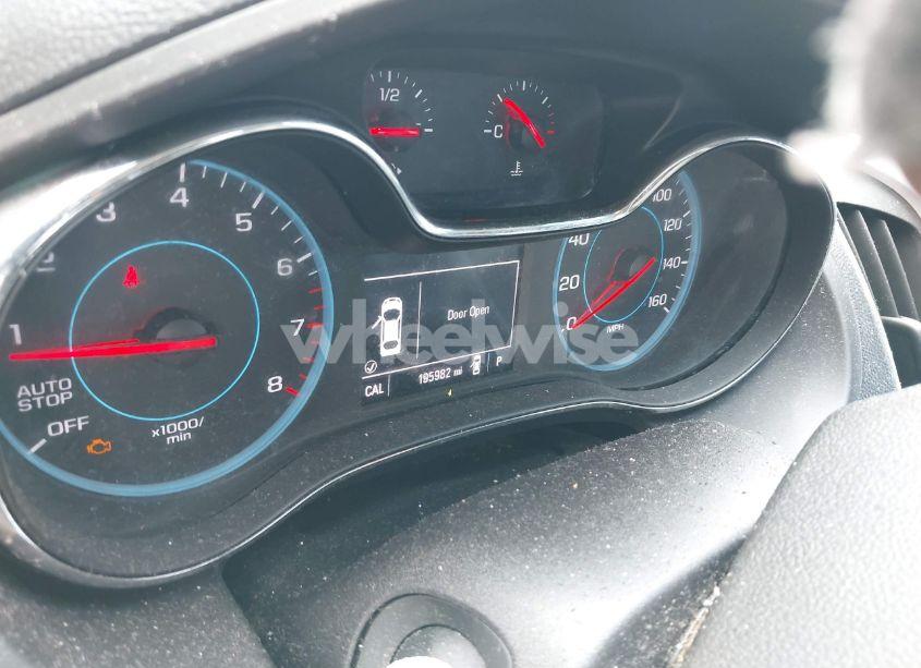 Photo 7 of 2016 Chevrolet Cruze LS AUTO (VIN 1G1BC5SM7G7318236)