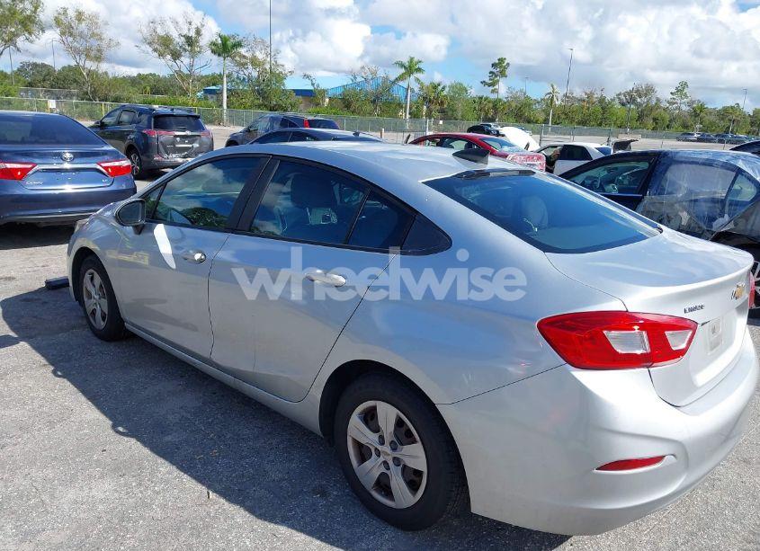 Photo 3 of 2017 Chevrolet Cruze LS AUTO (VIN 1G1BC5SM7H7121679)