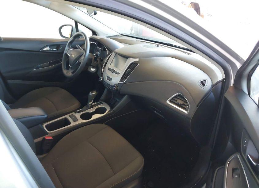 Photo 5 of 2017 Chevrolet Cruze LS AUTO (VIN 1G1BC5SM7H7142211)