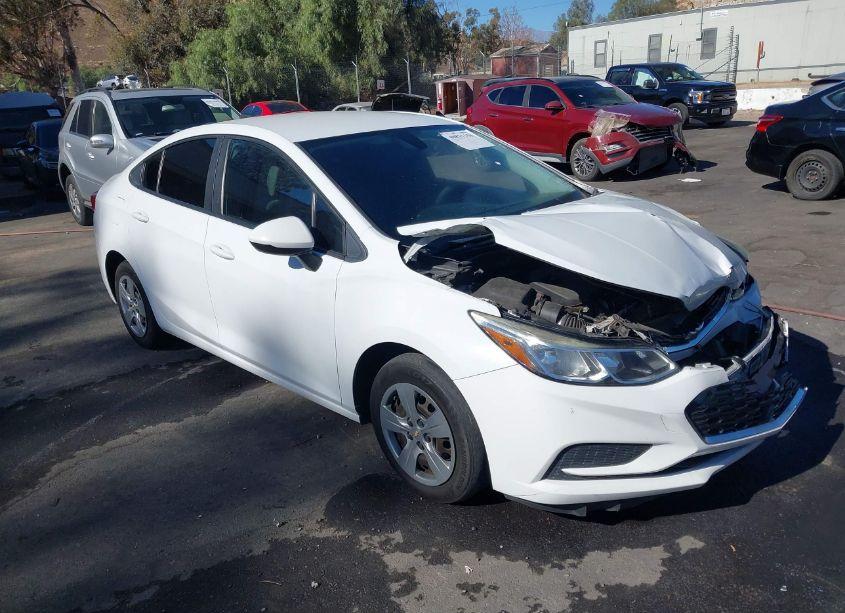 2017 Chevrolet Cruze LS AUTO (VIN 1G1BC5SM7H7153354) main photo