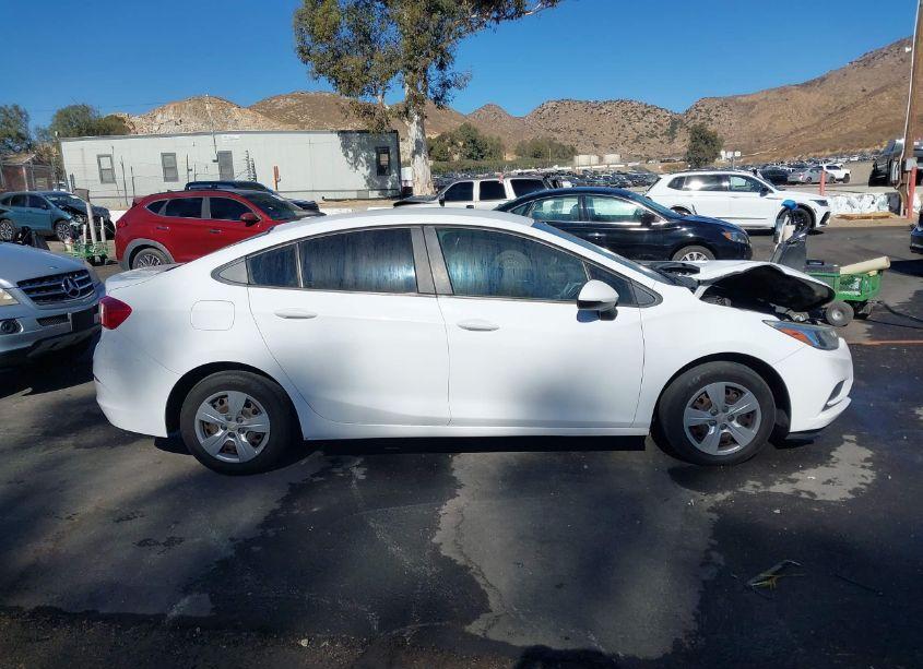 Photo 13 of 2017 Chevrolet Cruze LS AUTO (VIN 1G1BC5SM7H7153354)