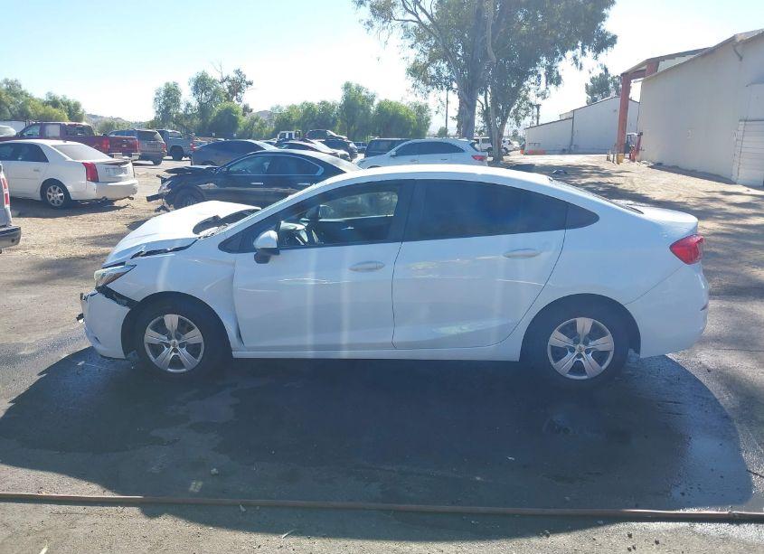 Photo 14 of 2017 Chevrolet Cruze LS AUTO (VIN 1G1BC5SM7H7153354)