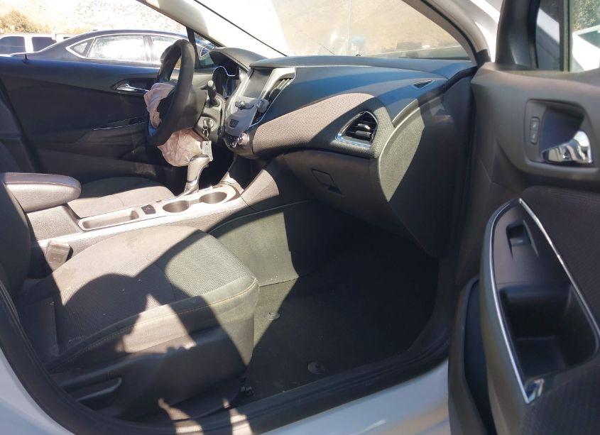 Photo 5 of 2017 Chevrolet Cruze LS AUTO (VIN 1G1BC5SM7H7153354)