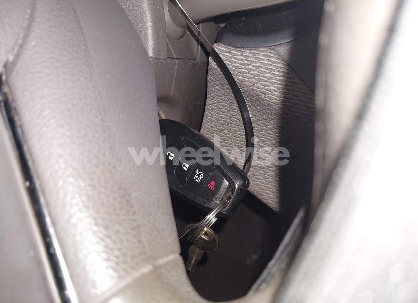 Photo 11 of 2017 Chevrolet Cruze LS AUTO (VIN 1G1BC5SM7H7178142)