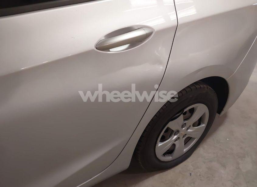 Photo 12 of 2017 Chevrolet Cruze LS AUTO (VIN 1G1BC5SM7H7178142)