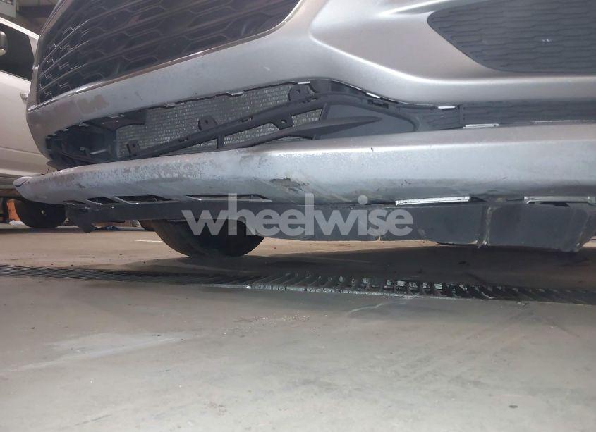 Photo 6 of 2017 Chevrolet Cruze LS AUTO (VIN 1G1BC5SM7H7178142)