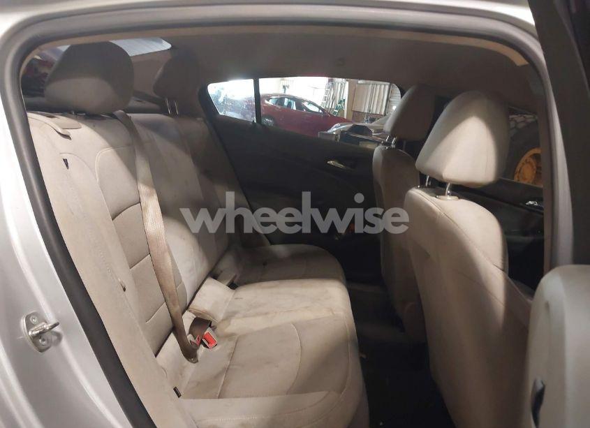 Photo 8 of 2017 Chevrolet Cruze LS AUTO (VIN 1G1BC5SM7H7178142)