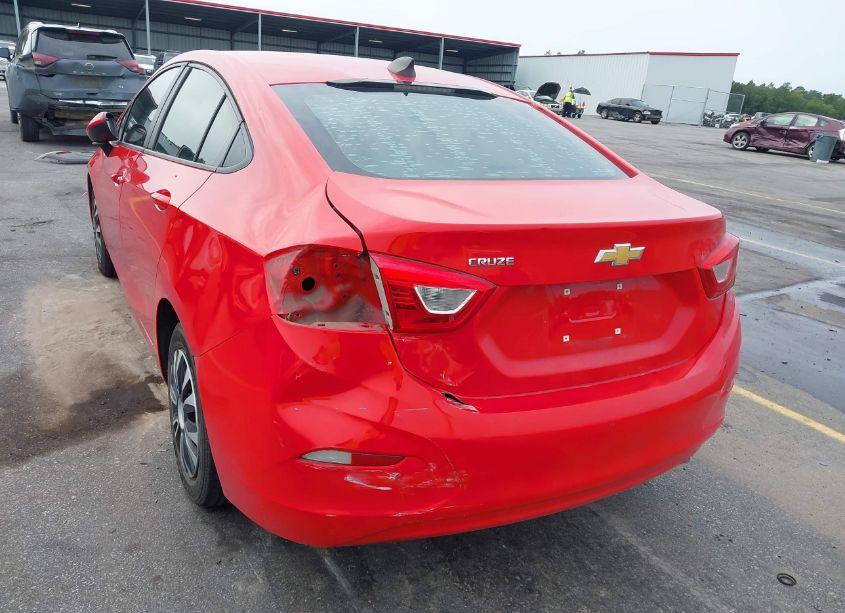 Photo 6 of 2017 Chevrolet Cruze LS AUTO (VIN 1G1BC5SM7H7207350)