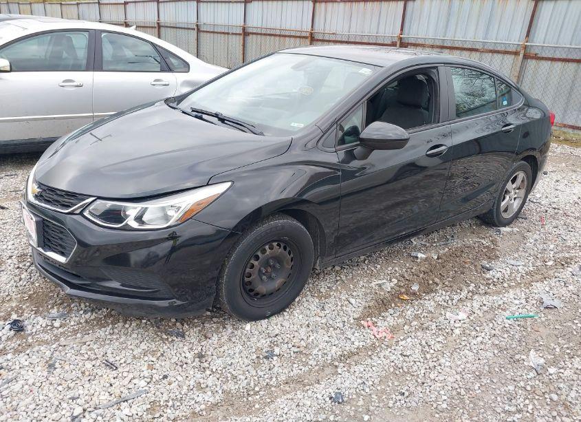 Photo 2 of 2017 Chevrolet Cruze LS AUTO (VIN 1G1BC5SM7H7212063)