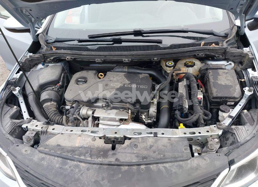 Photo 10 of 2017 Chevrolet Cruze LS AUTO (VIN 1G1BC5SM7H7216470)