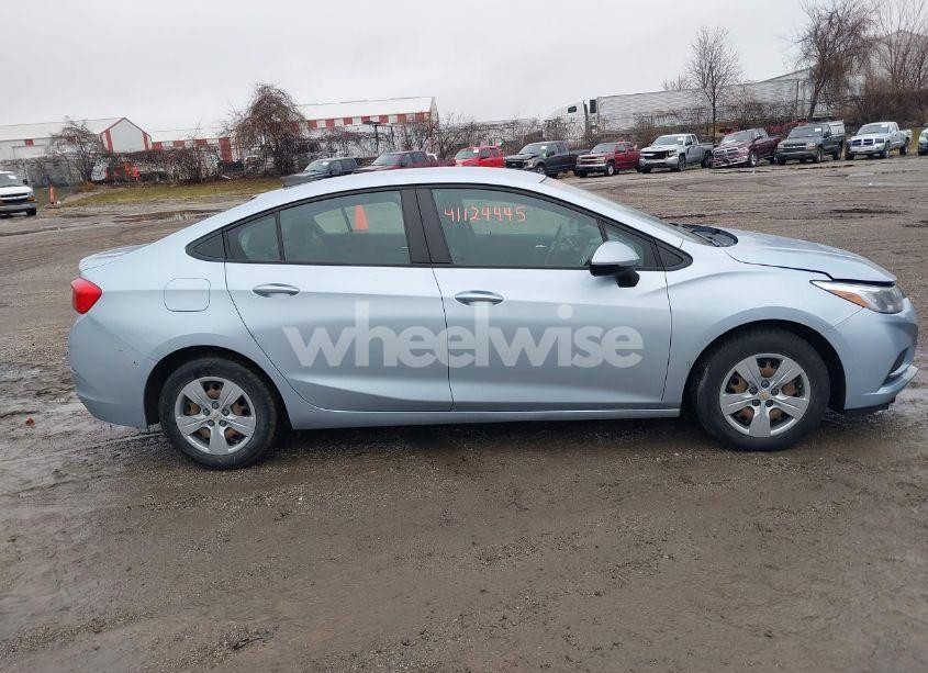 Photo 13 of 2017 Chevrolet Cruze LS AUTO (VIN 1G1BC5SM7H7216470)