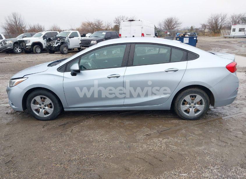 Photo 14 of 2017 Chevrolet Cruze LS AUTO (VIN 1G1BC5SM7H7216470)