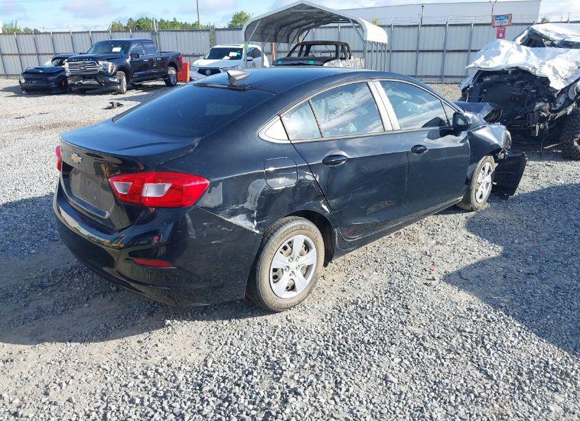 Photo 4 of 2017 Chevrolet Cruze LS AUTO (VIN 1G1BC5SM7H7229770)