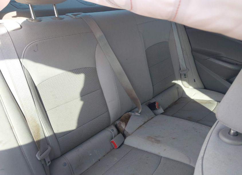 Photo 8 of 2017 Chevrolet Cruze LS AUTO (VIN 1G1BC5SM7H7229770)