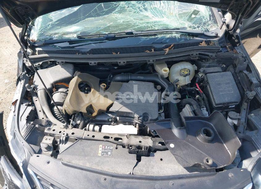 Photo 10 of 2017 Chevrolet Cruze LS (VIN 1G1BC5SM7H7239456)