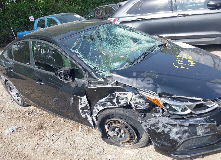 Photo 13 of 2017 Chevrolet Cruze LS (VIN 1G1BC5SM7H7239456)