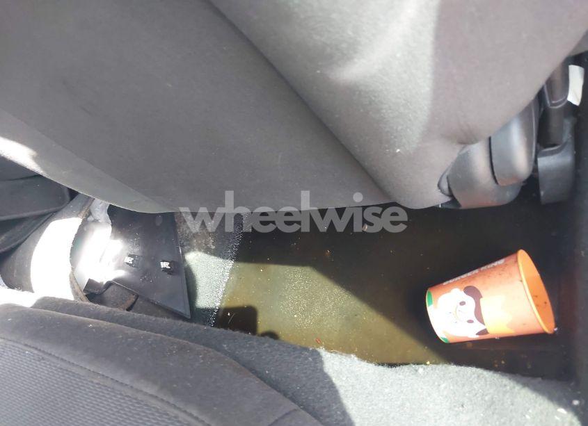 Photo 15 of 2017 Chevrolet Cruze LS (VIN 1G1BC5SM7H7239456)