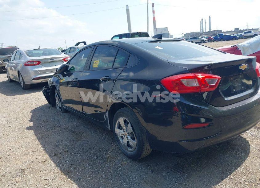Photo 3 of 2017 Chevrolet Cruze LS (VIN 1G1BC5SM7H7239456)